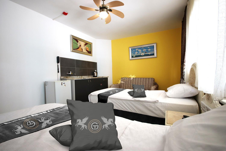 Bedroom 2, Gold Twins Boutique Hotel, Alanya