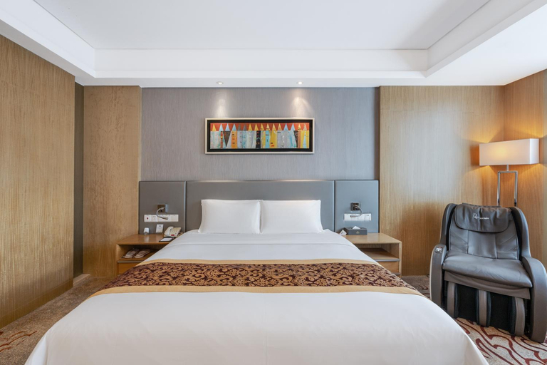 Bedroom 16