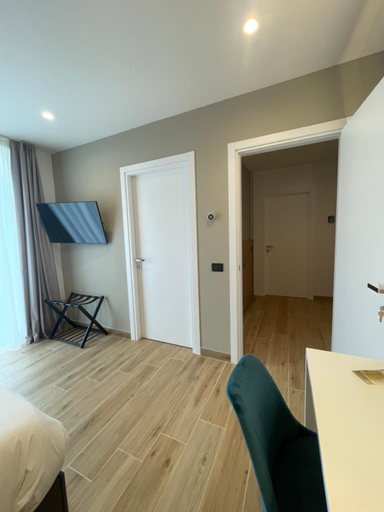 Others 4, IL Pero - BED AND RELAX, L'Aquila