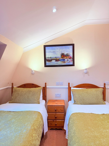 Bedroom 3, Europa House Hotel, London