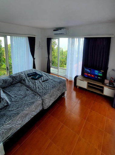 Bedroom 21