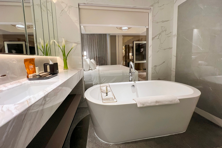 Bathroom 7