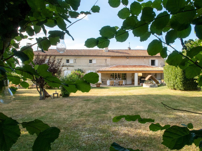 Others 4, Le Boisdalon, Charente