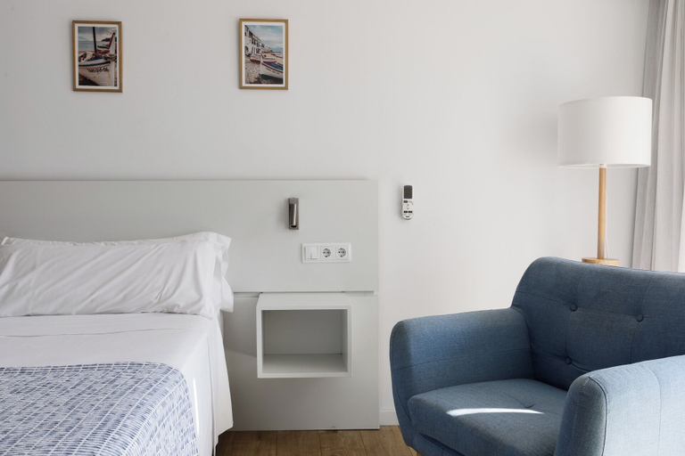 Bedroom 3, Hotel Calella de Palafrugell, Girona