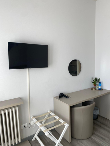 Others 4, Albergo Leon D'Oro, Pordenone