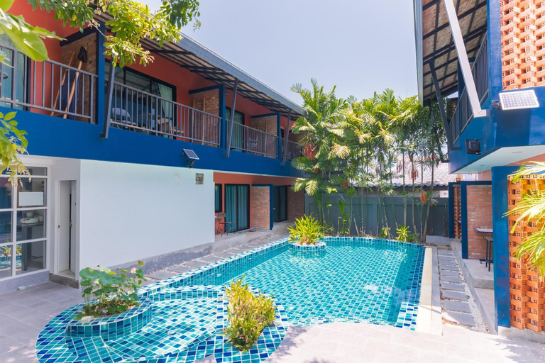 Sport & Beauty 2, Kraam Silhouette Hotel and Cafe Phuket, Pulau Phuket