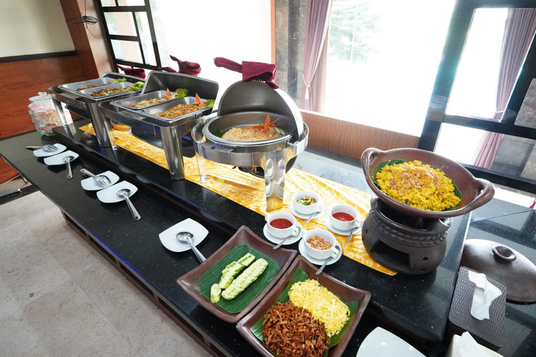 Food & Drinks 4, Hotel Sutan Raja Cirebon, Cirebon