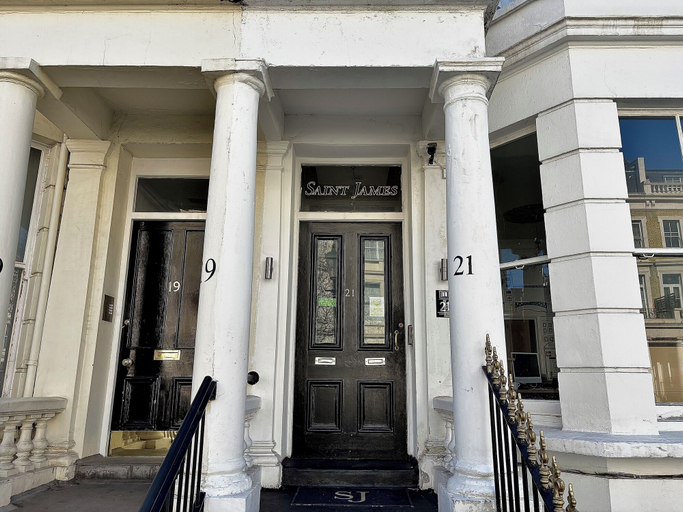 Exterior & Views 2, Saint James Backpackers, London