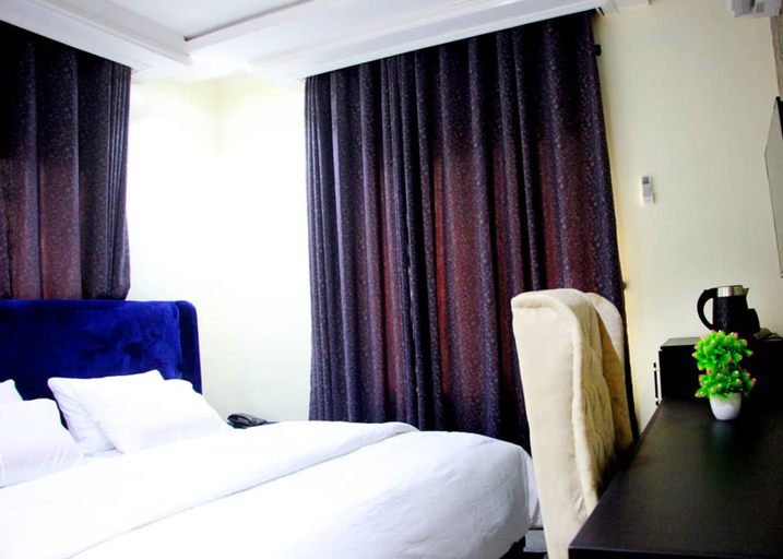 Others 4, S and B Suites, Ifako/Ijaye