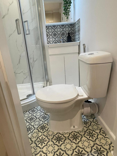 Bathroom 3, the manchester signature studio A, Manchester