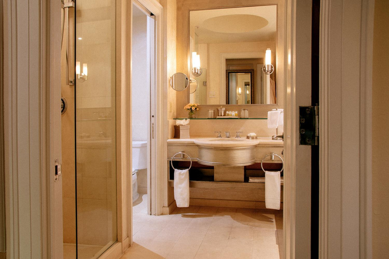Bathroom 13