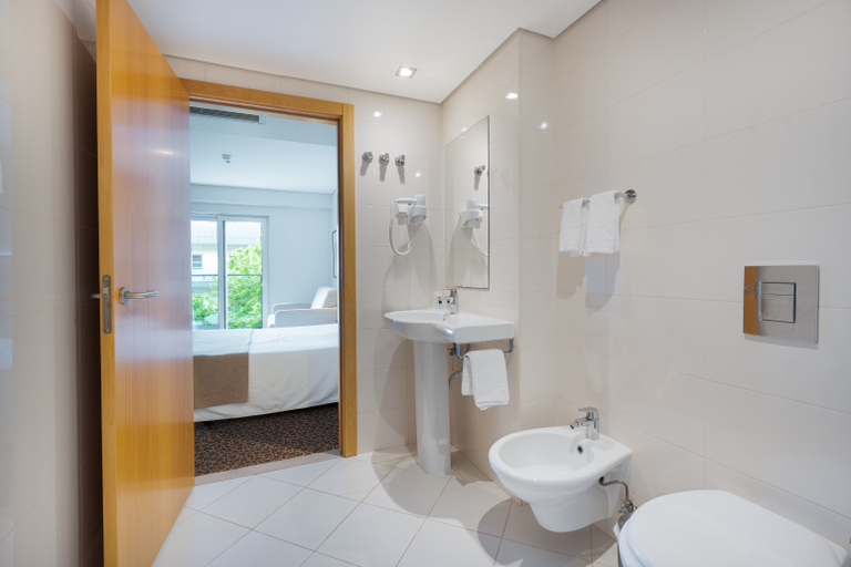 Bathroom 11