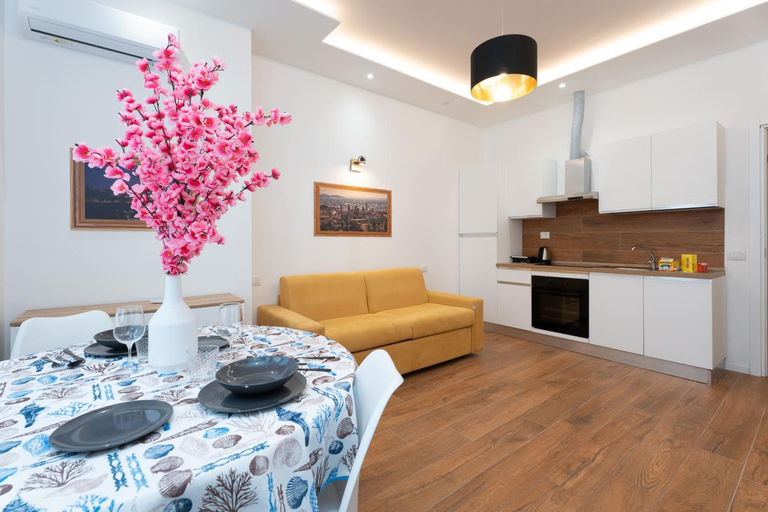 Dining Room 8