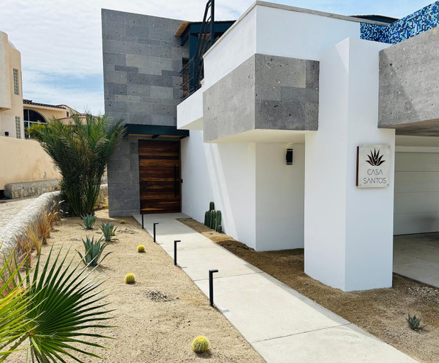 Others 4, Casa Santos Pedregal, La Paz