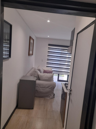 2, No 9 on Cladon Jadde Apartment, City of Johannesburg
