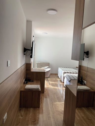 Bathroom 2, Hotel R