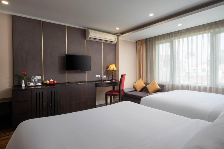 Bedroom 13