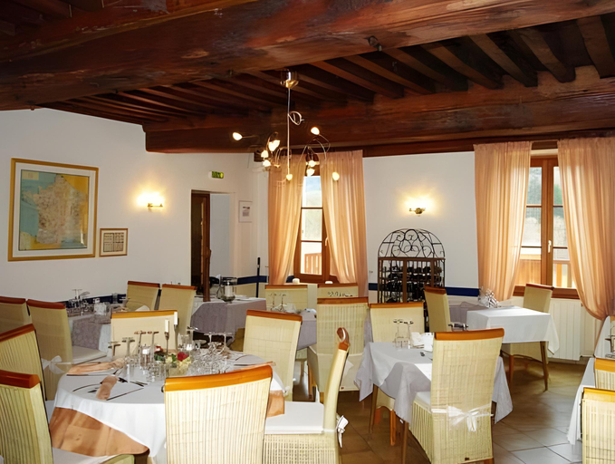 Food & Drinks 5, Auberge de La Chaloire, Saône-et-Loire