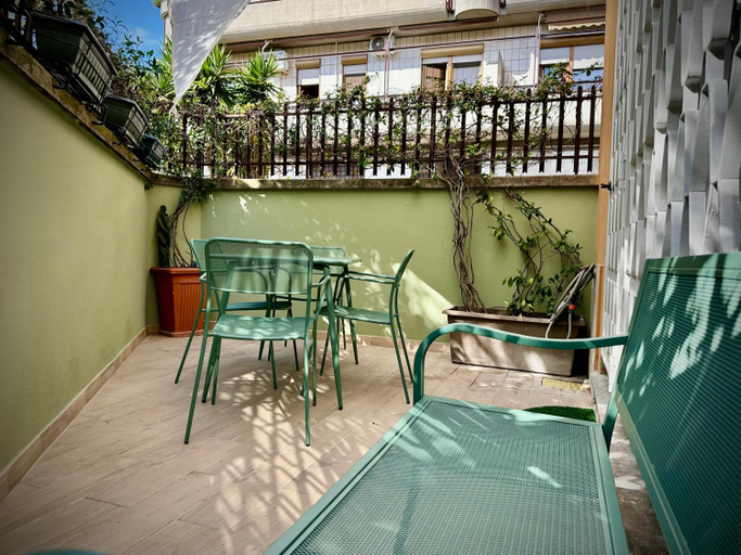 Others 3, Casa Happya - Metro A - Central Rome, Rome