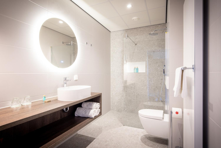 Bathroom 3, Onderwijshotel De Rooi Pannen Tilburg, Tilburg