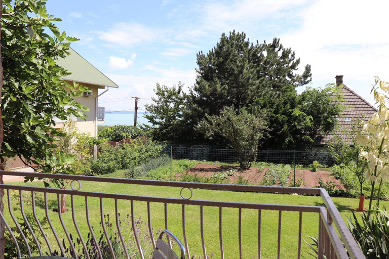 Others 3, Gyongyom Apartman, Balatonalmádi
