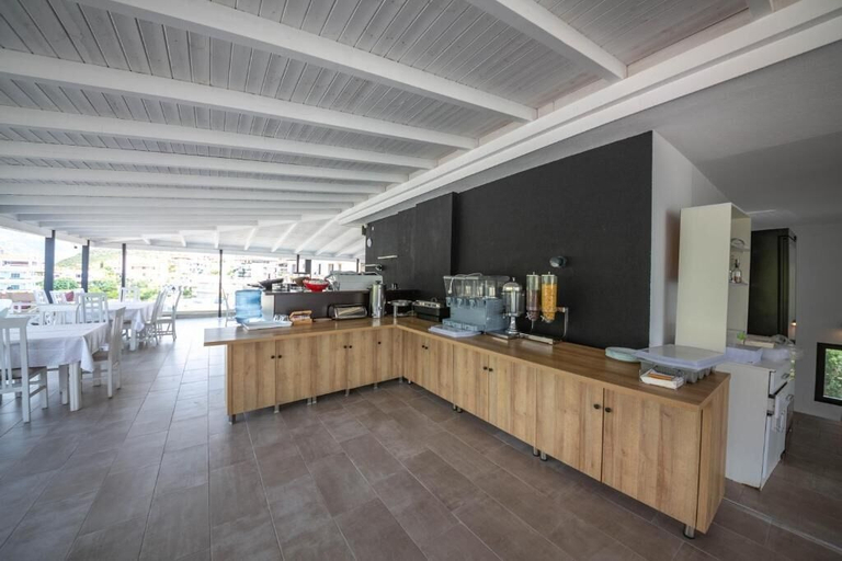 Food & Drinks 5, Bianco Hotel, Sarandës