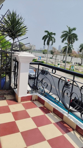 Others 4, TWILIGHT INN, Phnom Penh