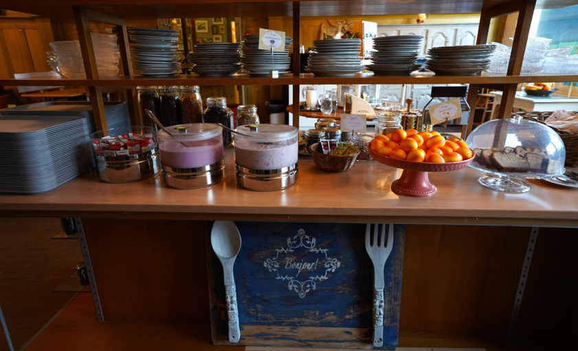 Food & Drinks 2, Edelweiss Lodge, Interlaken