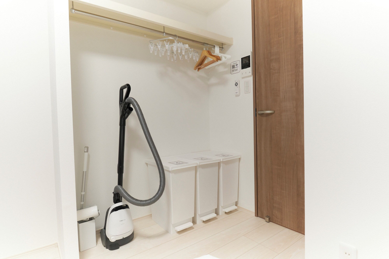 Bathroom 3, Sky Up Oshiage by Tranova, Sumida