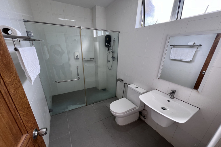 Bathroom 6
