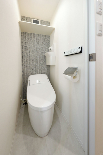 Bathroom 4, Nano Kamiochiai, Shinjuku