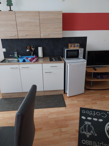 Others 5, Tangermunde Zum S c h m u c k Giebel - Pension & FeWo, Stendal