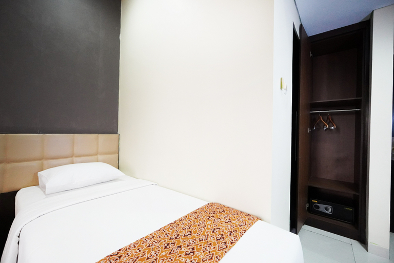 Bedroom 3, Hotel Sutan Raja Cirebon, Cirebon