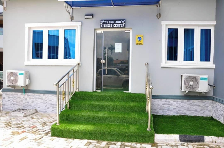 Exterior & Views 2, DEKINGS LUXURY AND SUITES, AwkaSout