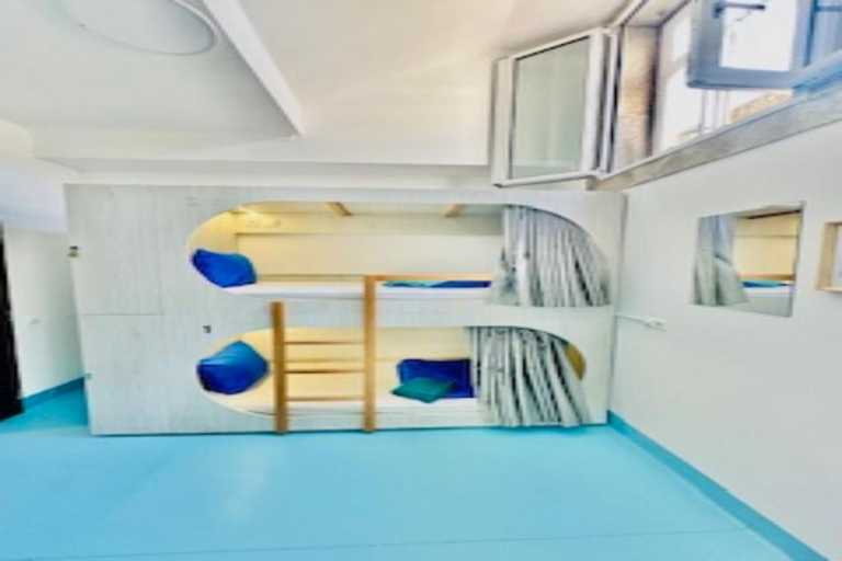 Others 3, Fantasy Hostel Porto, Porto