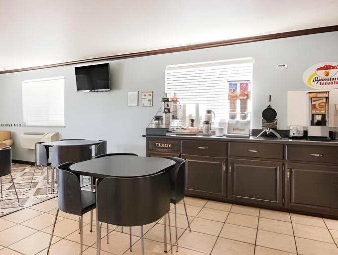 Food & Drinks, Super 8 by Wyndham Thurmont, Frederick