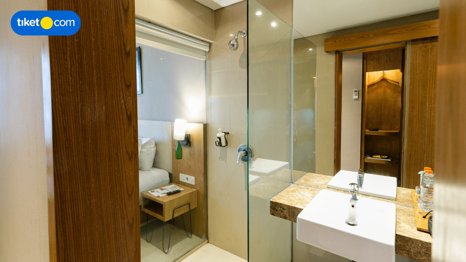 Bathroom 4