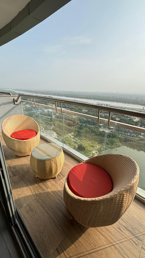 Others 1, Aj Studio supernova, Gautam Buddha Nagar