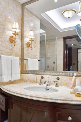 Bathroom 9