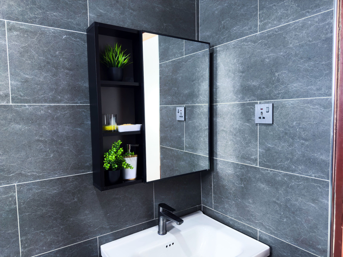 Bathroom, Febs Luxe Residences, Kampala