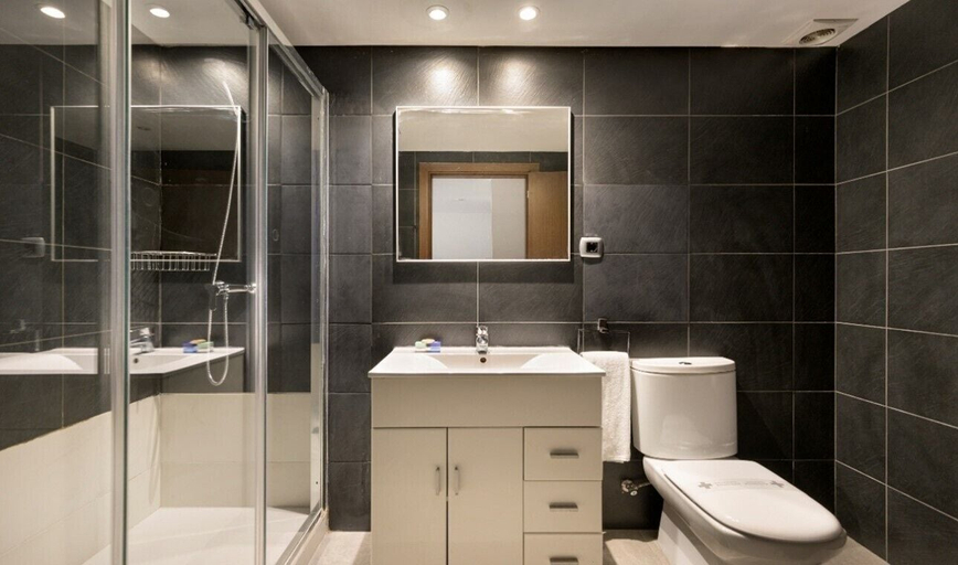 Bathroom 4, SG Marina 54 Apartments, Barcelona