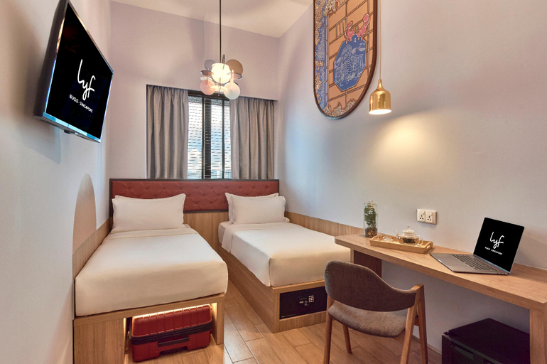 Bedroom 6