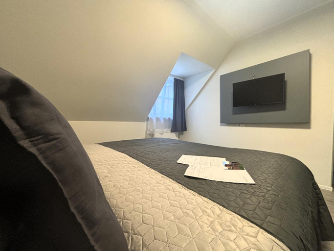 Bedroom 15