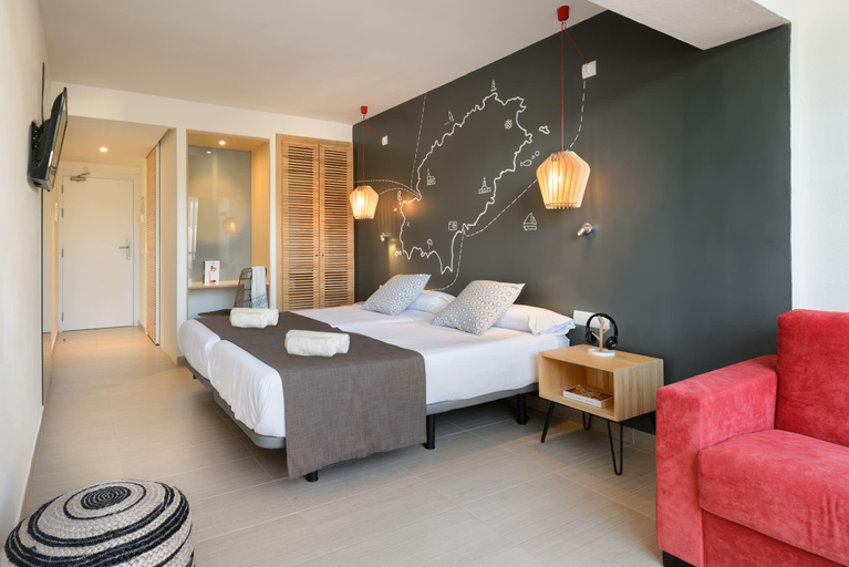 Bedroom 3, Hotel Vibra Cala Tarida, Baleares