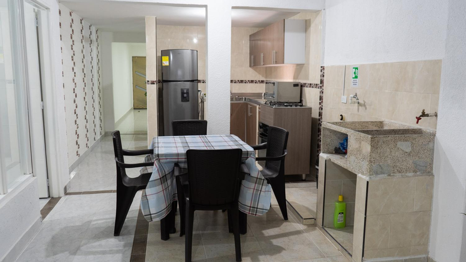 Others 4, james house, Santiago de Cali