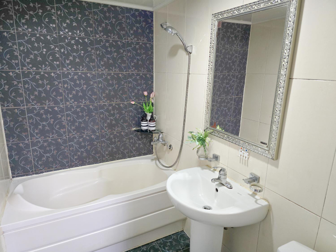 Bathroom 5, TOP Stay, Dongjak