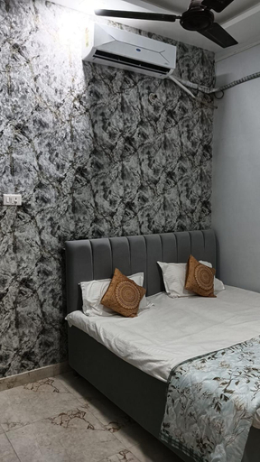 Bedroom 5, Pushp Vilas, Faizabad