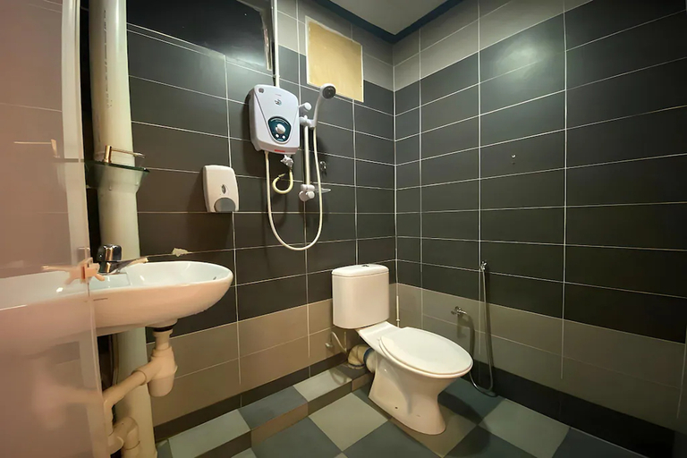 Bathroom 3