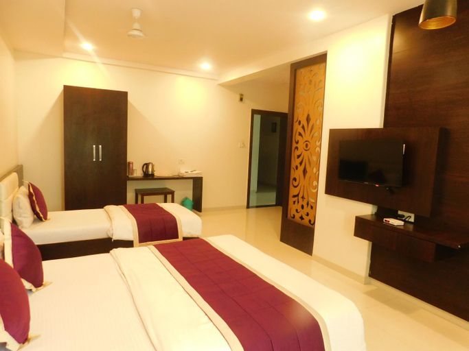 Bedroom 2, Hotel Neem Tree, Ahmadnagar