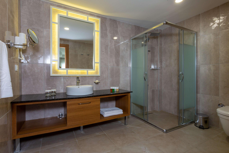 Bathroom 5, Greenwood Suites Resort, Antalya
